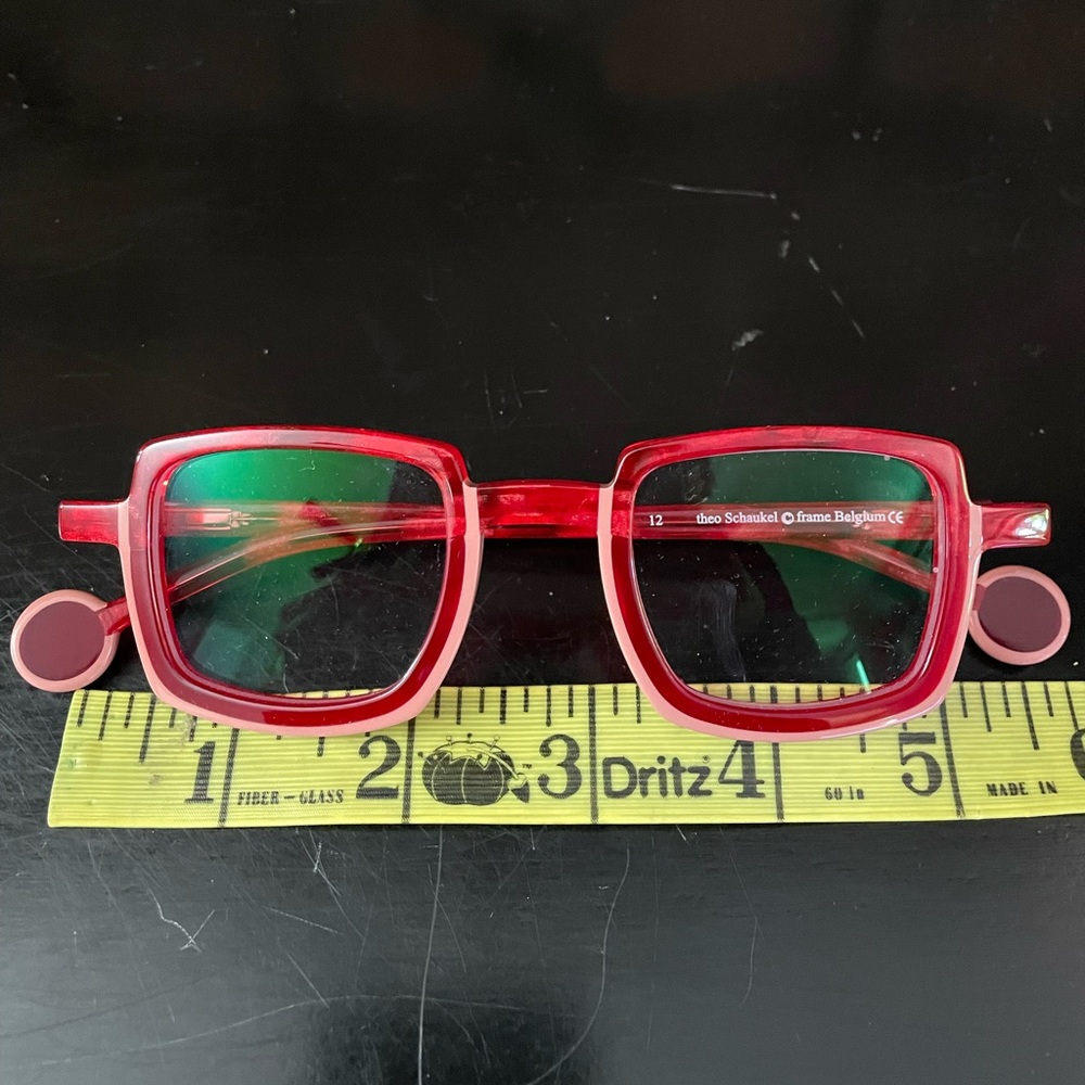 Theo Schaukel for Anne et Valentin, 12 - Red Marble + Solid Deco Rose + Red Jell
